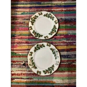 Rosina Co Fine Bone China Yuletide Pattern Plates 8.25" Made in England